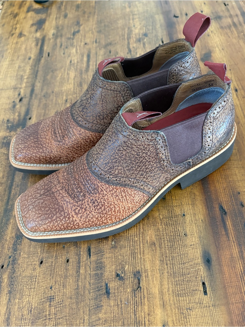 Twisted X Men’s Cow Dog Leather Slip On Low Boots Distressed Brown Sz 9.5